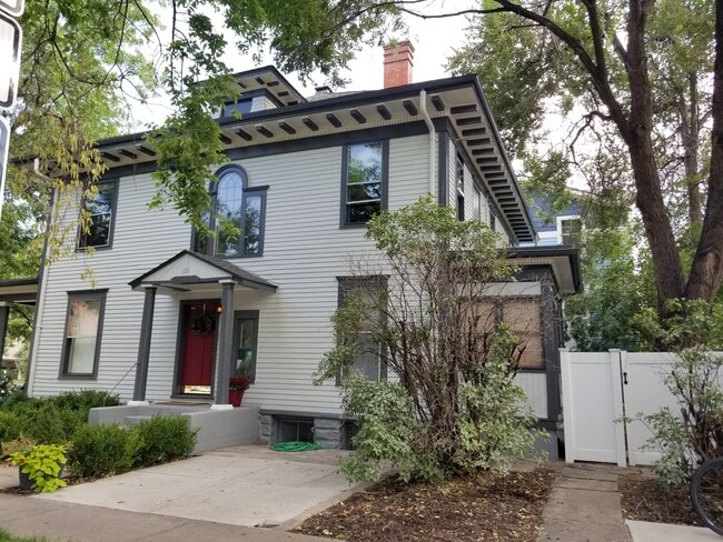 Building Photo - 701 Remington St