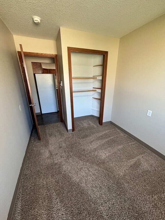 Foto del edificio - Fairview Apartments
