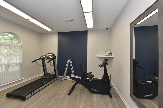 Fitness Center - Veranda Village Apartments