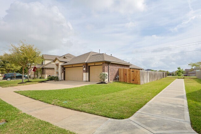 Building Photo - 9960 Golden Field Ln