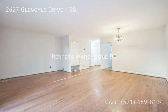 Building Photo - 2627 Glengyle Dr