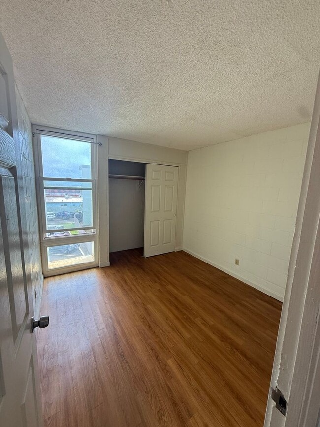 Building Photo - 4156 Rice St