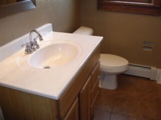 Foto del edificio - 107 E Center St