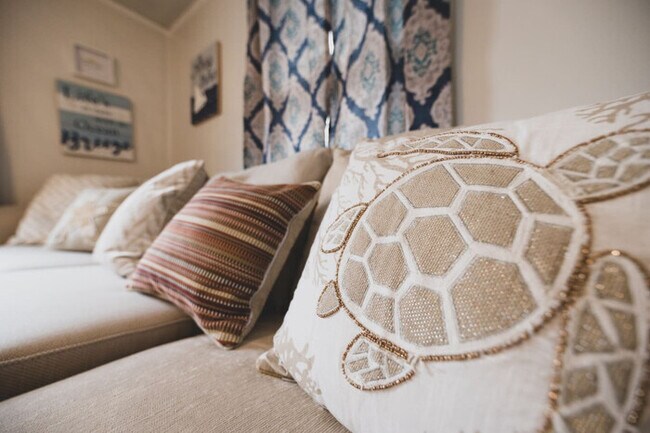 Foto del edificio - Spacious Old Orchard Beach Retreat - Sleep...