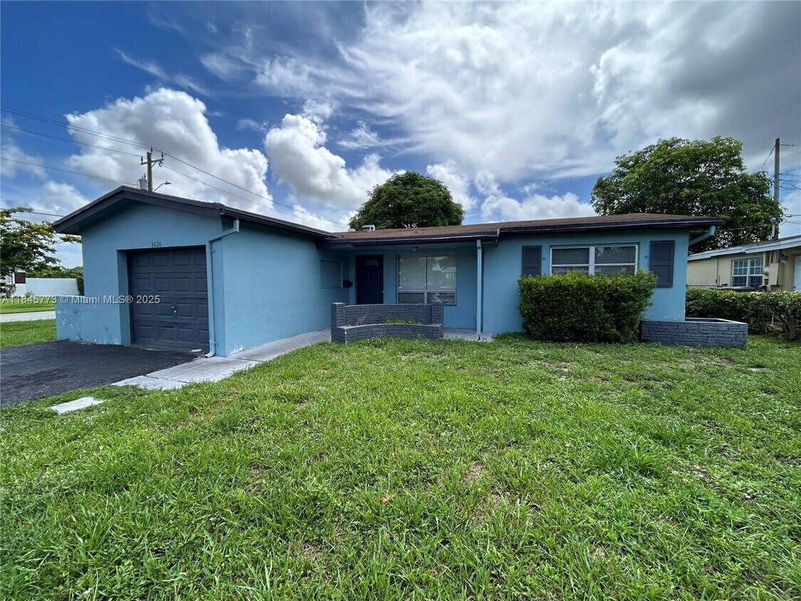Primary Photo - 3620 NW 35th Ave
