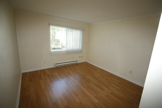 Building Photo - 1 Bed, 1 Bath Condo in West Anchorage!