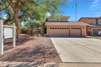 Building Photo - 5211 E Elmwood Cir