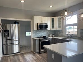 Building Photo - 125 Marsellus Pl