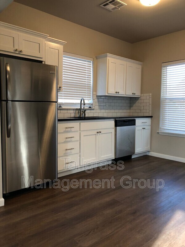 Foto del edificio - 2516 E 6th St