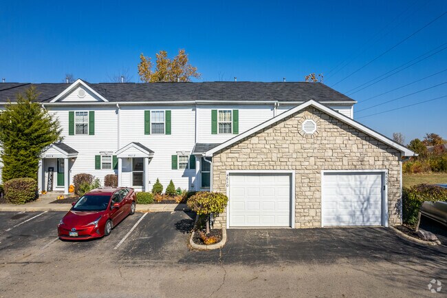 Building Photo - 4678-4686 Parrau Dr