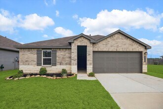 Building Photo - 24725 Mountain Tree Dr