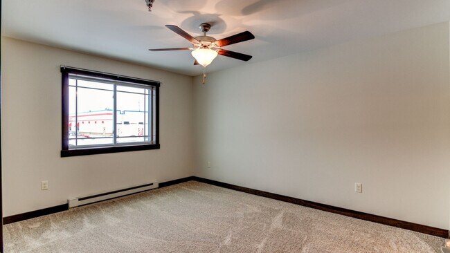Foto del edificio - 3145-3147 N Hastings Way