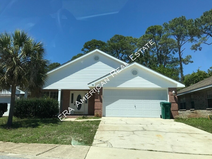 713 Marsh Harbor Dr, Mary Esther, FL 32569 House Rental in Mary