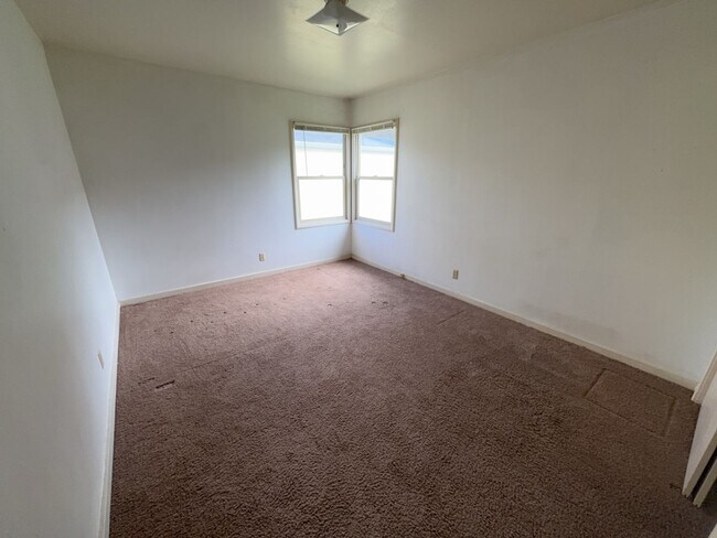 Foto del edificio - 2 Bed 1 Bath Home Just minutes away from C...