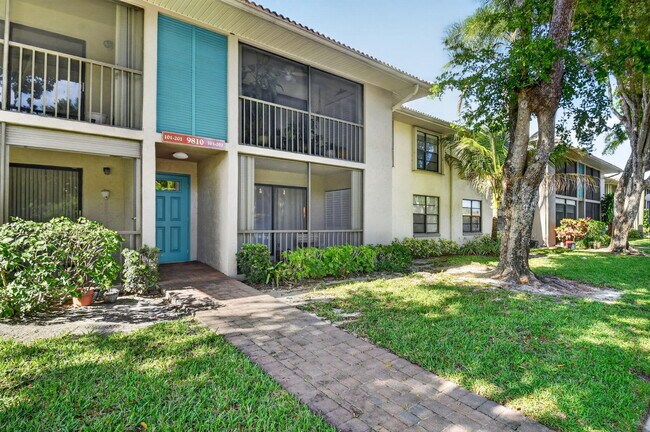 Foto del edificio - 9810 Pineapple Tree Dr