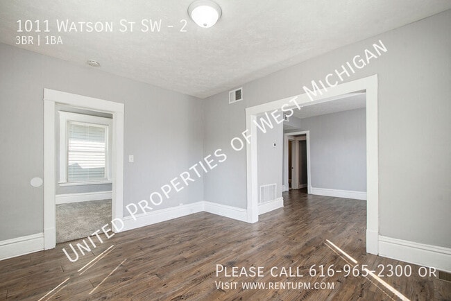 Foto del edificio - Available Now | Modern 3 Bedroom 1 Bath Ap...