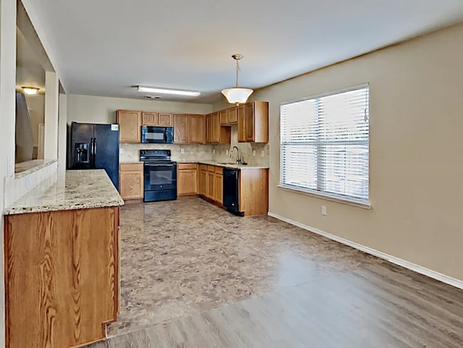 Building Photo - 2806 Park Pl Dr