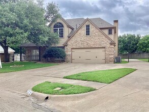 Building Photo - 222 San Jacinto Ct