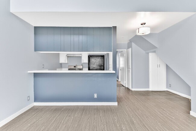 Foto del edificio - 533 E 11th St