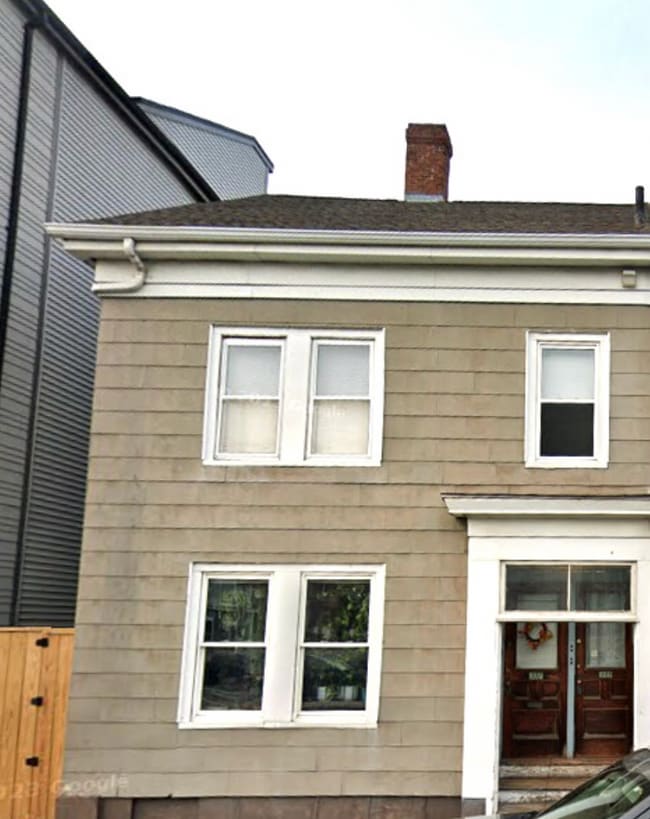 Building Photo - 337 Dorchester St