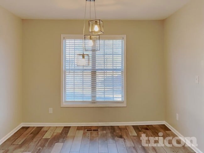 Building Photo - 1117 Woodbriar St