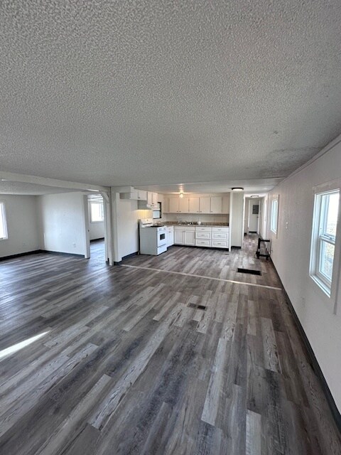 Building Photo - 2303 S Greeley Hwy