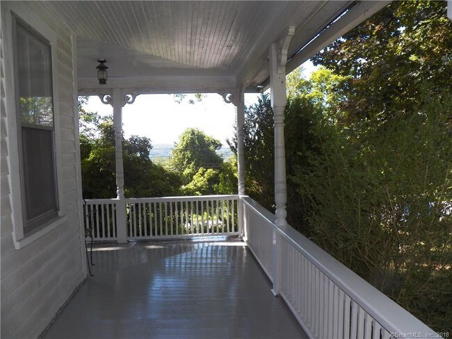 Foto del edificio - 57 Curtiss Rd