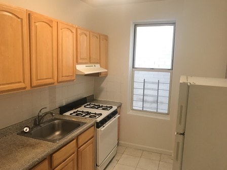 Primary Photo - 846 50th St