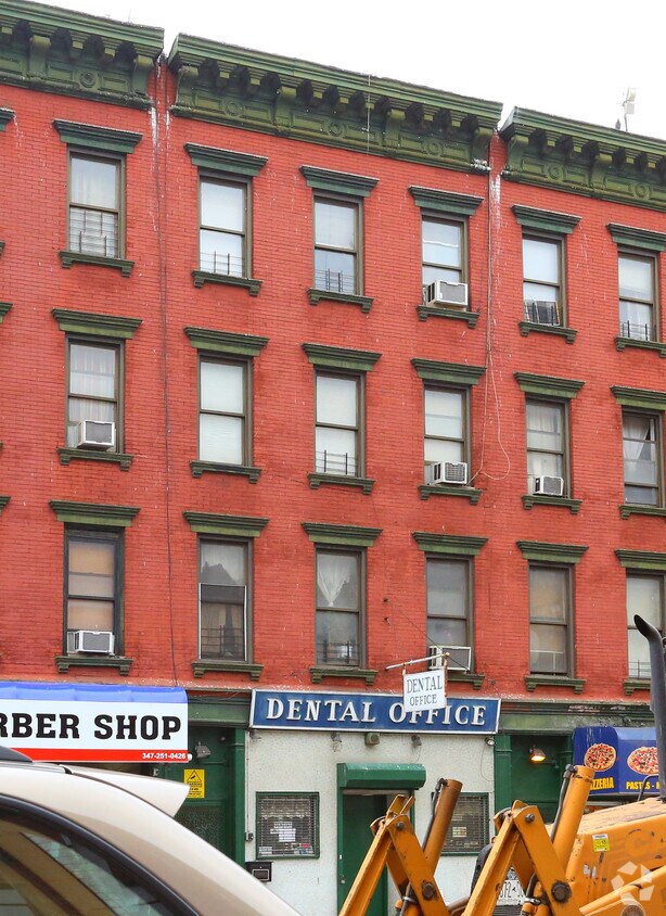 Primary Photo - 2253 2nd Ave