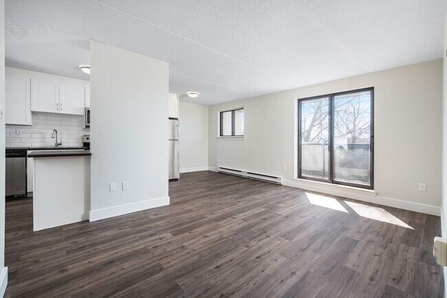 Photo du bâtiment - 19-21 Dalegrove Drive