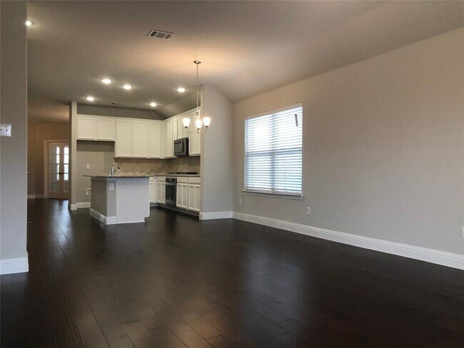 Building Photo - 2203 Perrymead Dr