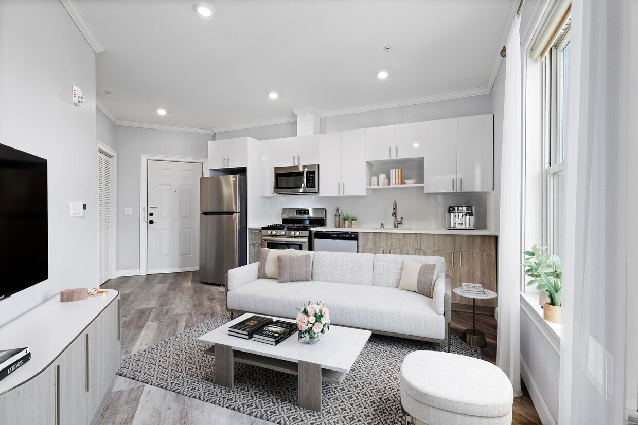Foto principal - 680 Grand St
