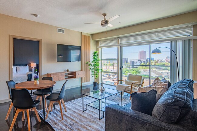 Building Photo - 295 E Roosevelt St