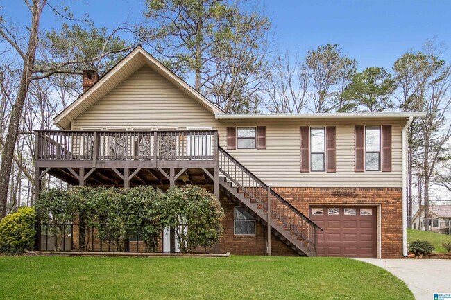 Building Photo - 21264 Royal Dr