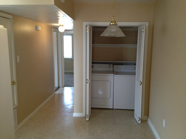 Foto del edificio - 4533 Yale St