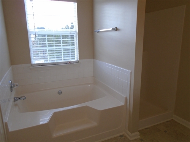 Building Photo - 401 Legacy Way