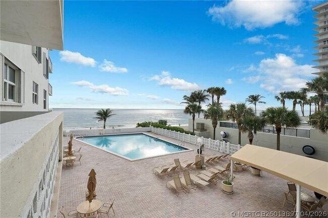 Foto del edificio - 4250 Galt Ocean Dr