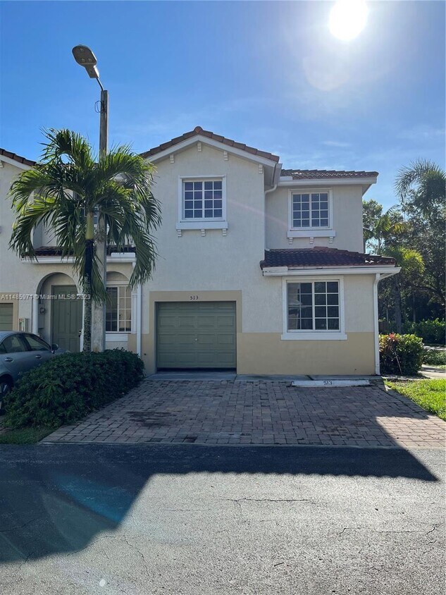Primary Photo - 21425 NW 13th Ct