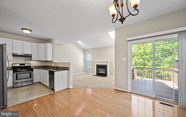 Foto del edificio - 4618 Old Oak Rd