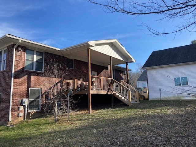 Building Photo - 218 Kratz Ln