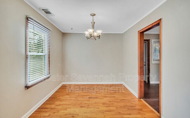 Building Photo - 2407 Texas Ave