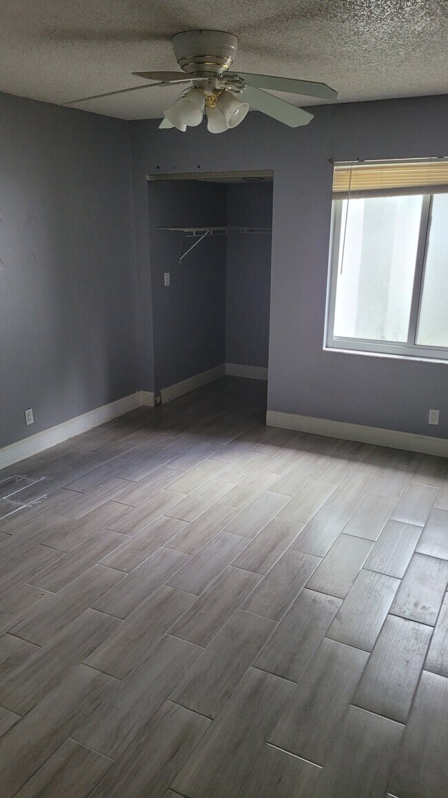 Foto del edificio - 11511 NW 36th St