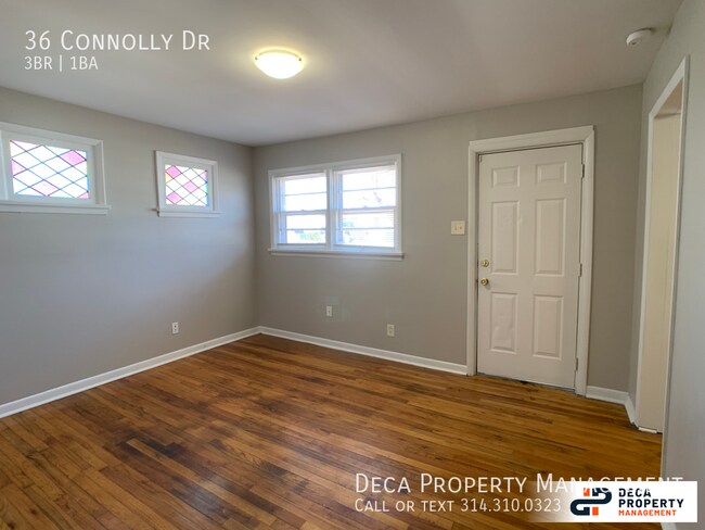Building Photo - 3 Bedroom House