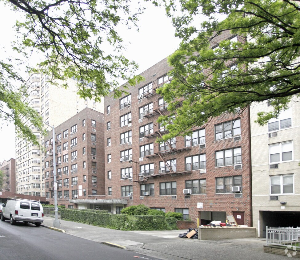 440 E 9th St. - 440 E 9th St