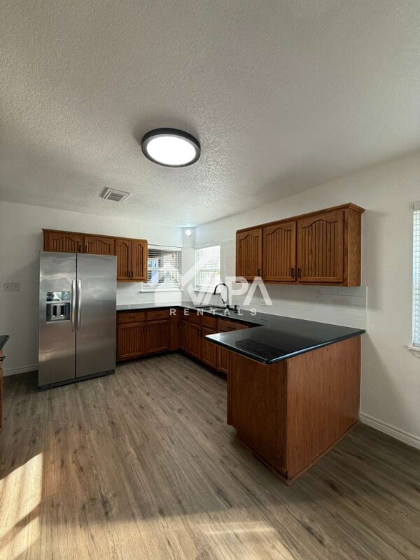 Foto del edificio - 302 Bonair Dr