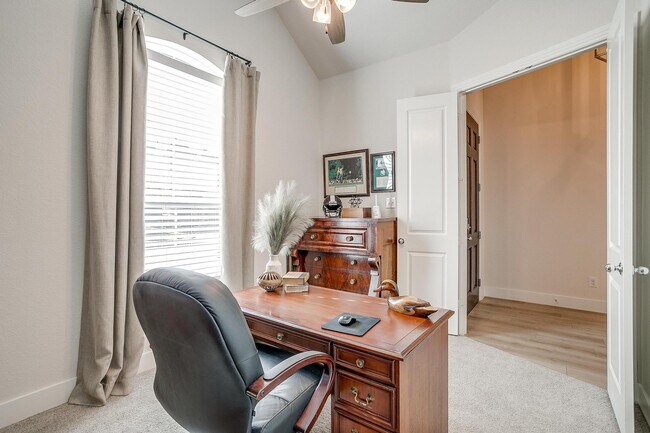 Building Photo - 14904 Chipwood Dr