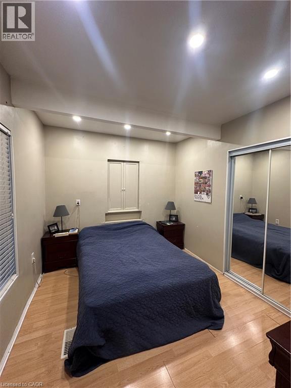 Building Photo - 272 Main St