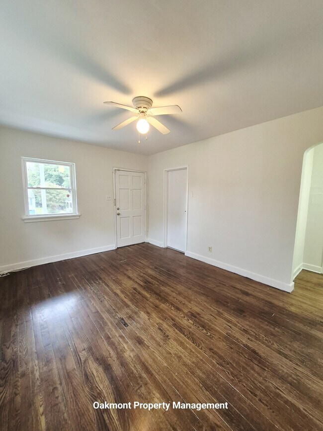 Foto del edificio - 900 N 38th St