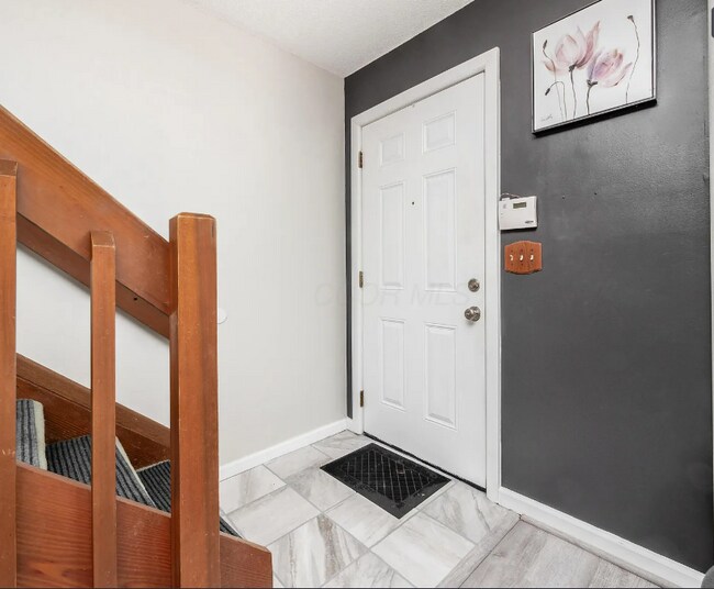 Foto del edificio - 4862 Stoneybrook Blvd