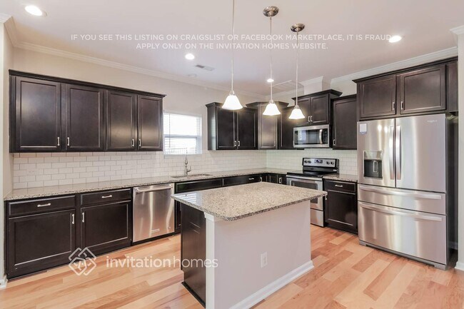 Building Photo - 14736 Glenduff Place